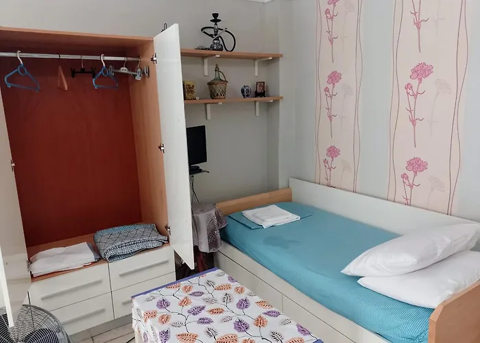 Spacious Fully Equipped Dora Holidays By The Sea At *