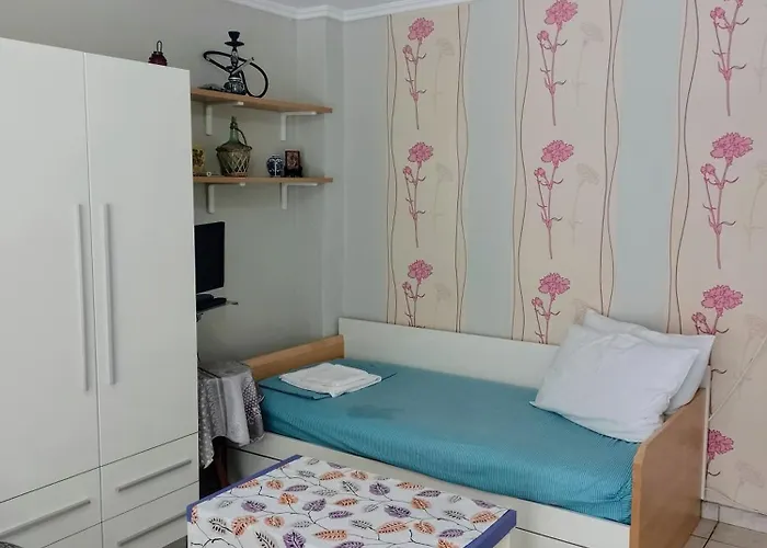 Spacious Fully Equipped Dora Holidays By The Sea At Флогита