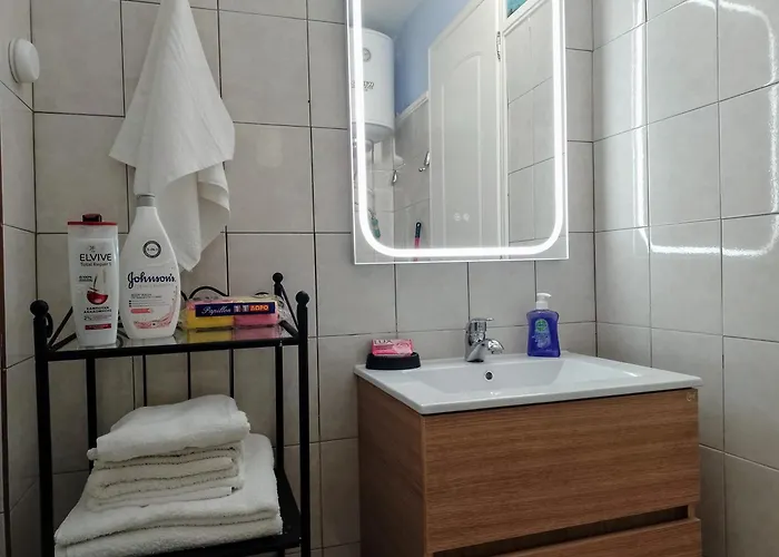 Spacious Fully Equipped Dora Holidays By The Sea At Lejlighed Flogita
